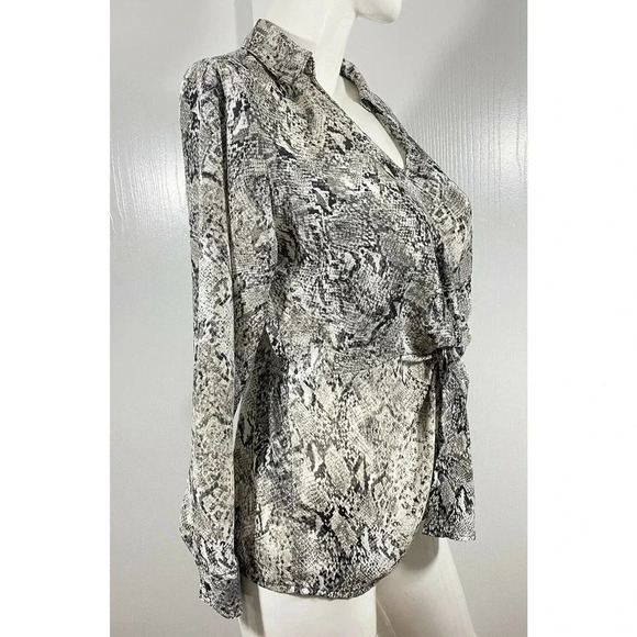 Apt. 9 snake print twisted t-shirt blouse shirt long sleeve - Picture 3 of 7